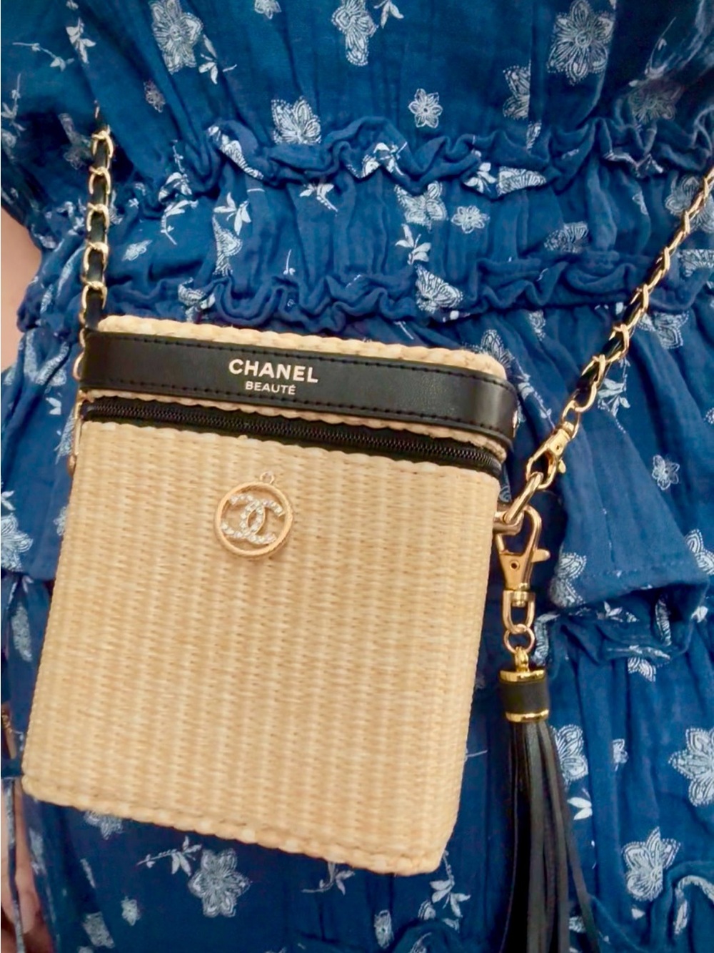 CHANEL 2026 Summer Essential Les Beige Woven Shoulder Crossbody Raffia Purse NWT